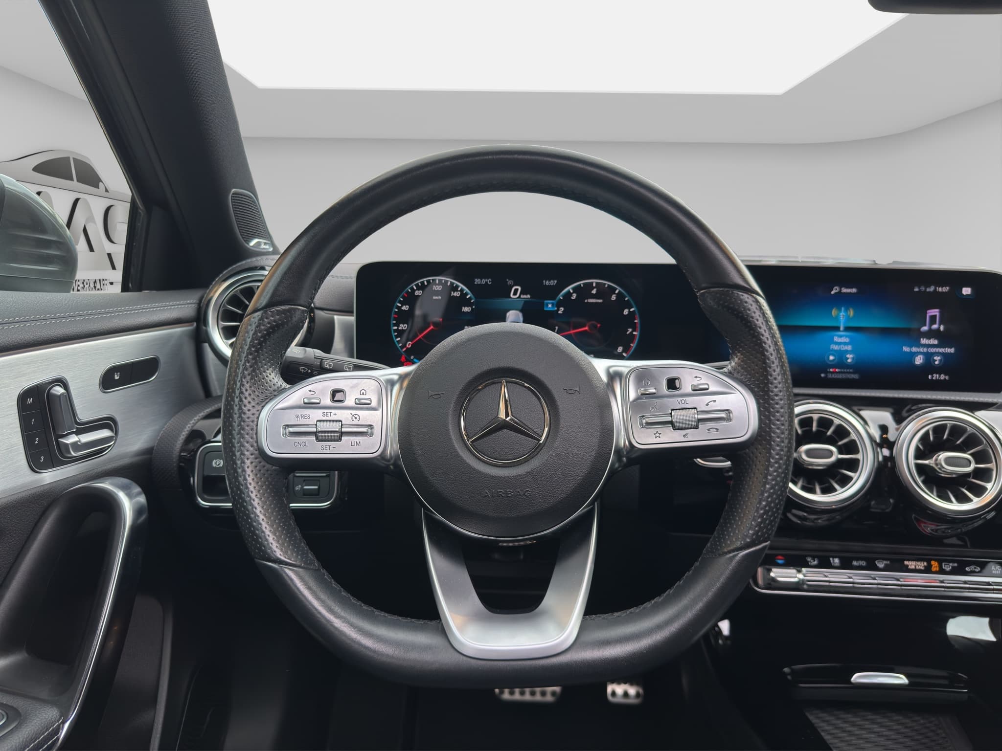 MERCEDES-BENZ A 200 10