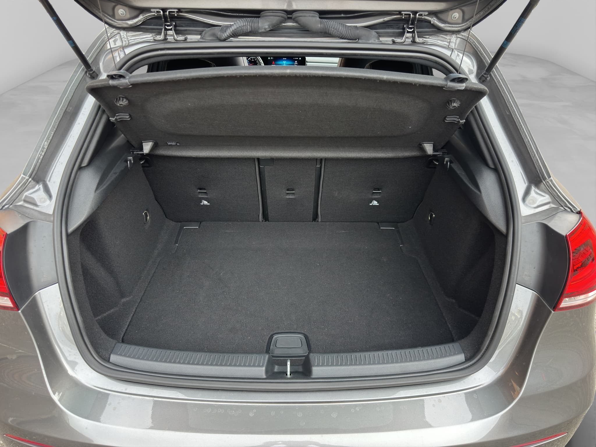 MERCEDES-BENZ A 200 26