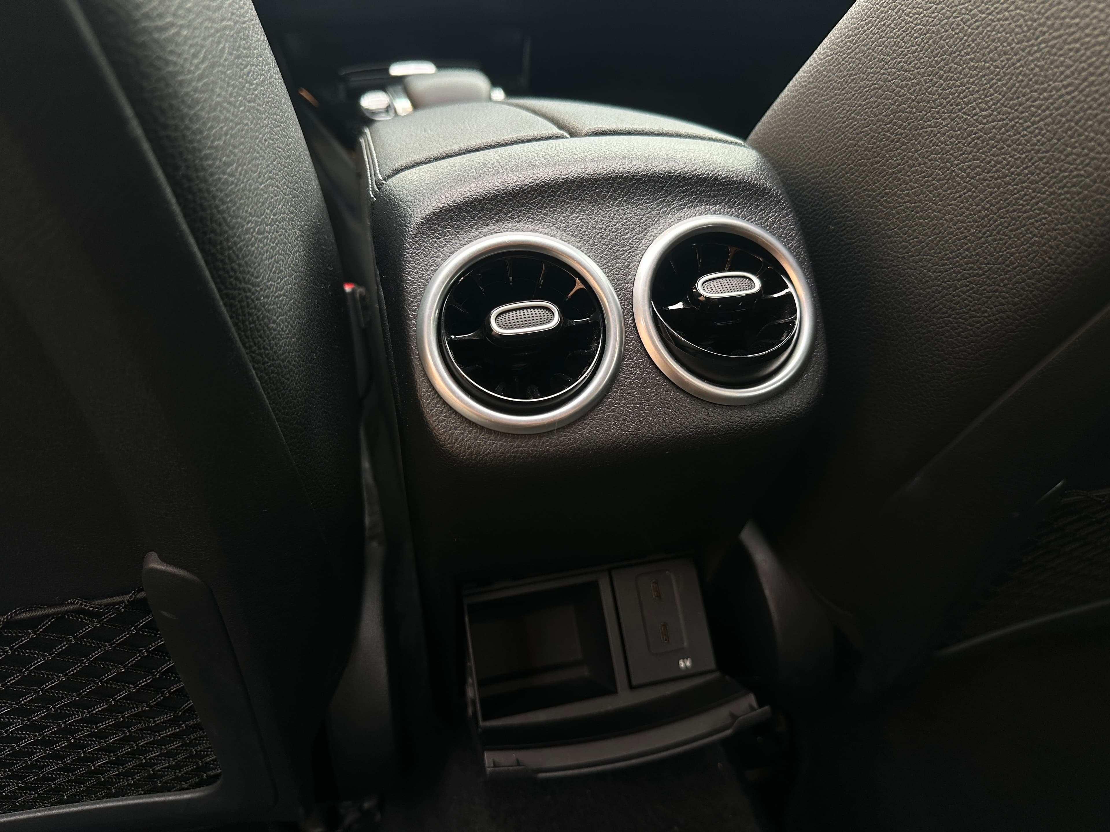 MERCEDES-BENZ A 200 23