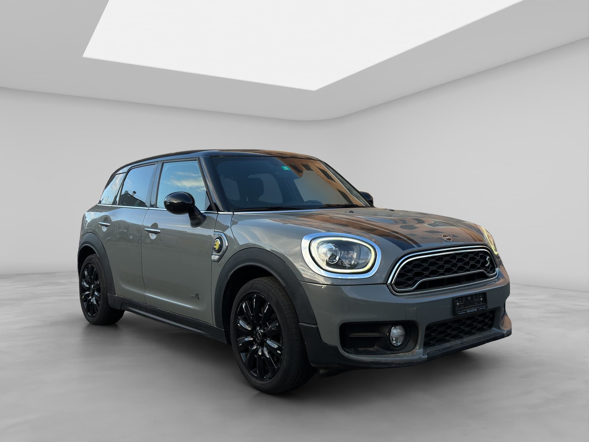 MINI COUNTRYMAN 8