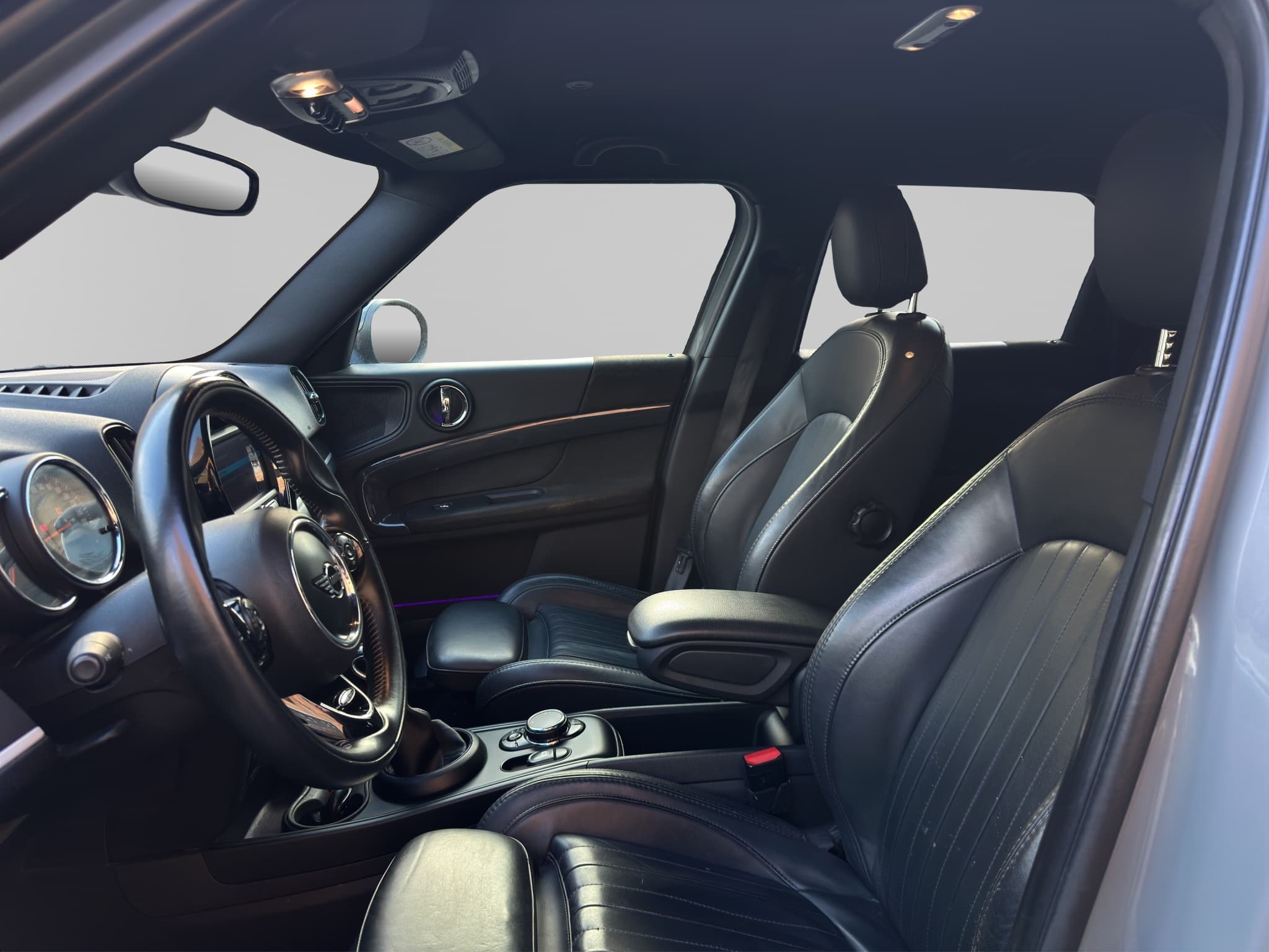 MINI COUNTRYMAN 9