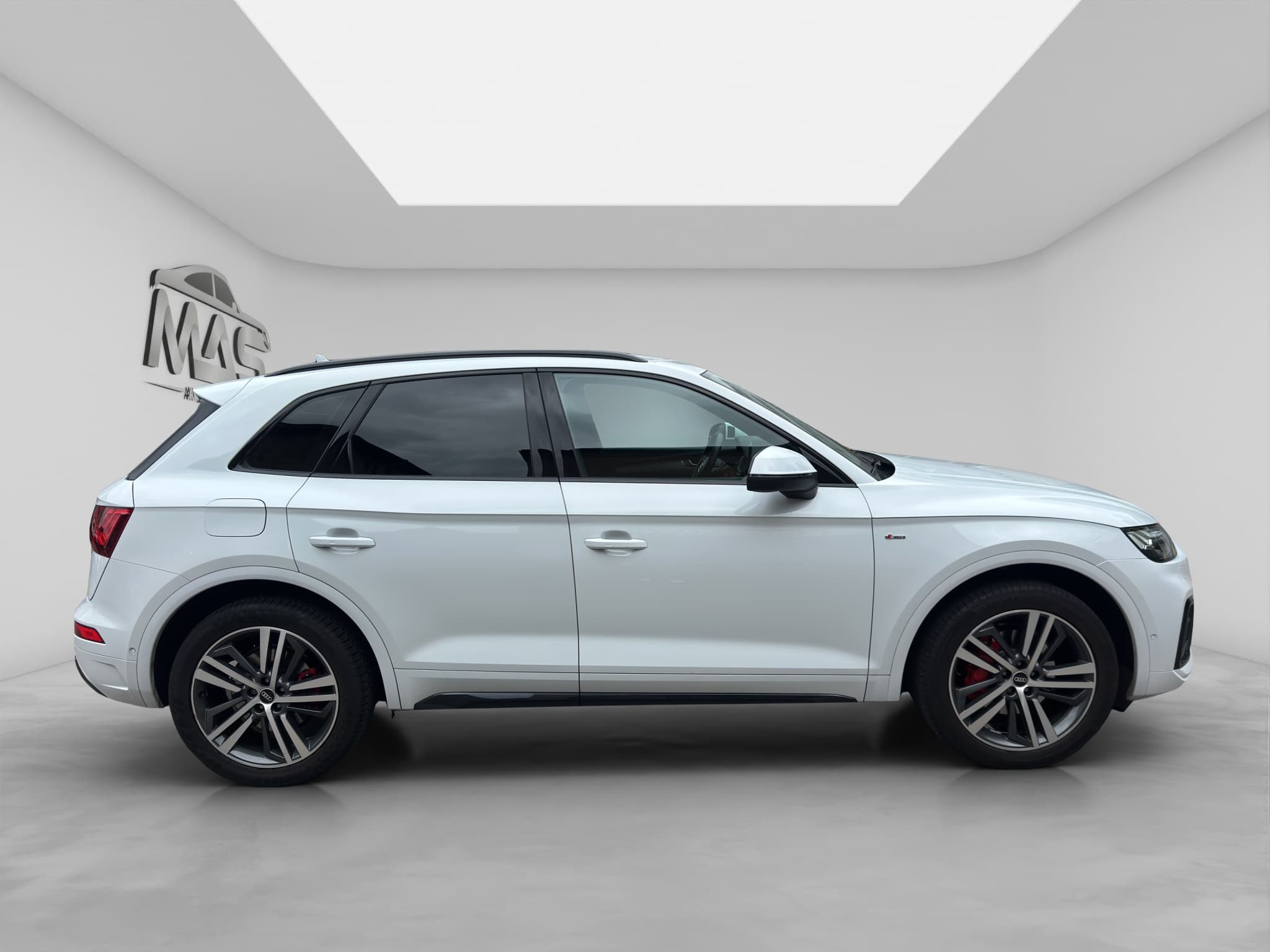 AUDI Q5 7