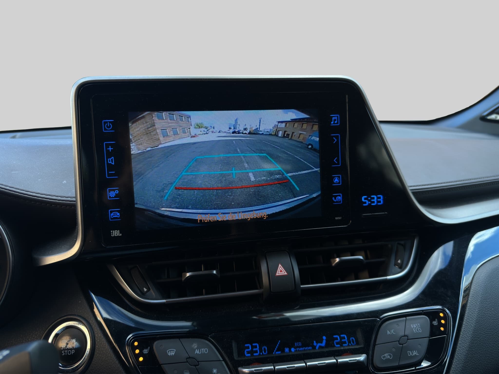 TOYOTA C-HR 14
