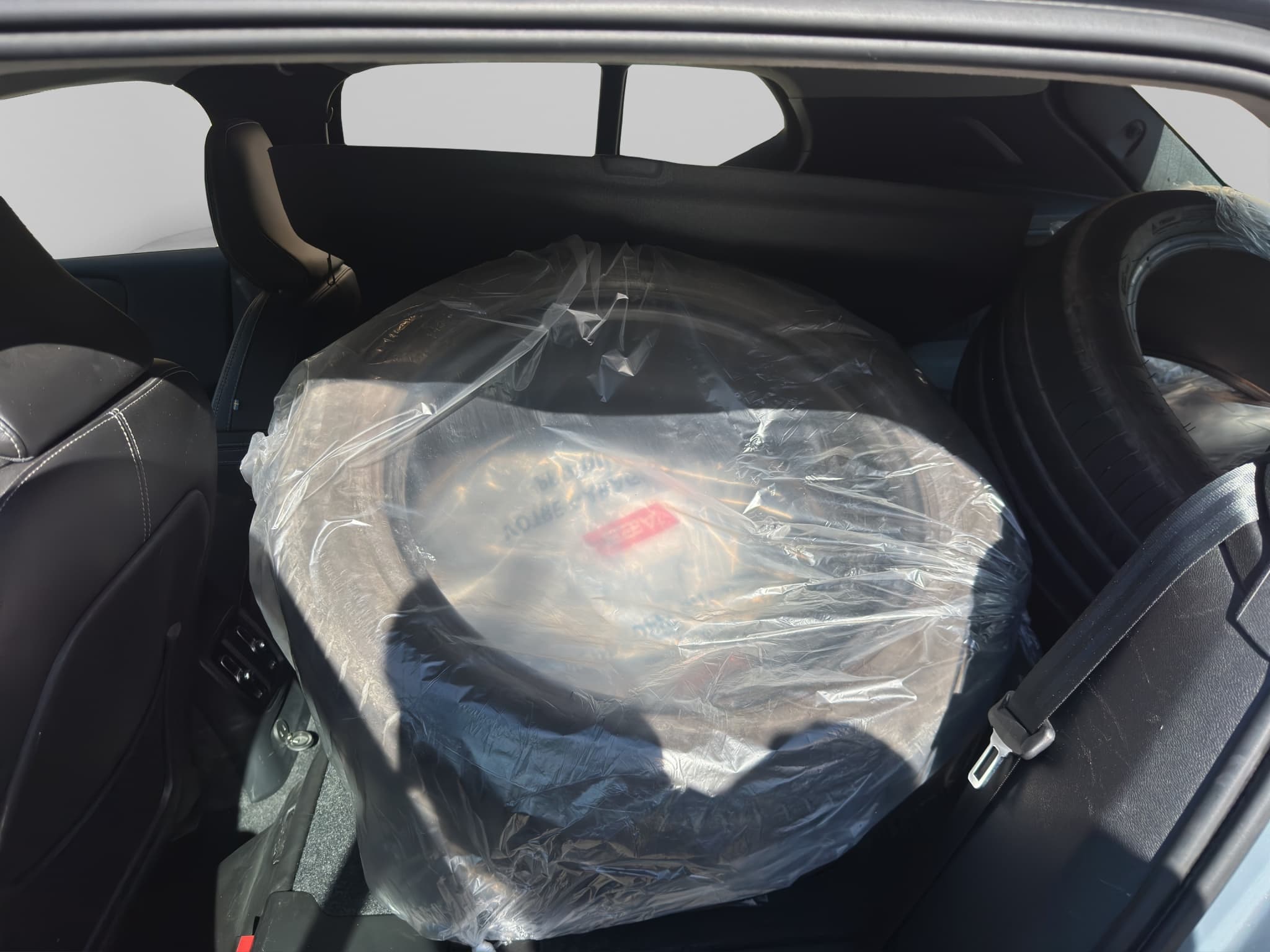 VOLVO XC40 11