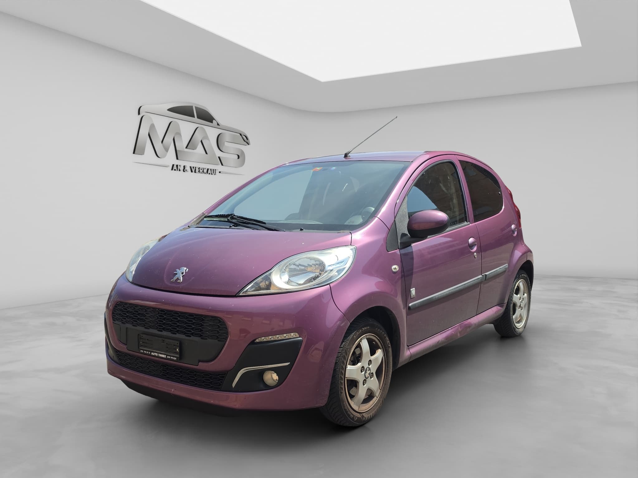 PEUGEOT 107